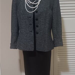Le Suit Charcoal Blazer
